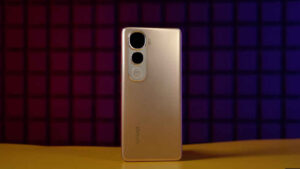 Vivo Y400 Pro Rilis dengan Layar Amoled Lengkung dan Warna Freestyle White
