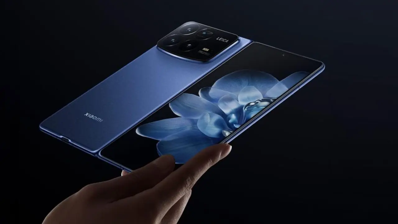 Xiaomi Mix Ultra Muncul Dengan Warna Burgundy Bawa Layar Lipat 7 6 Inci Dan Chipset Xring O3 Terbaru
