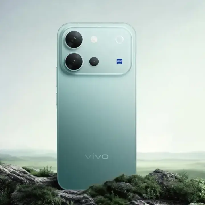 Vivo V80 Resmi Meluncur 6 Oktober, Bawa Baterai Jumbo 7.200 mAh dan Kamera ZEISS
