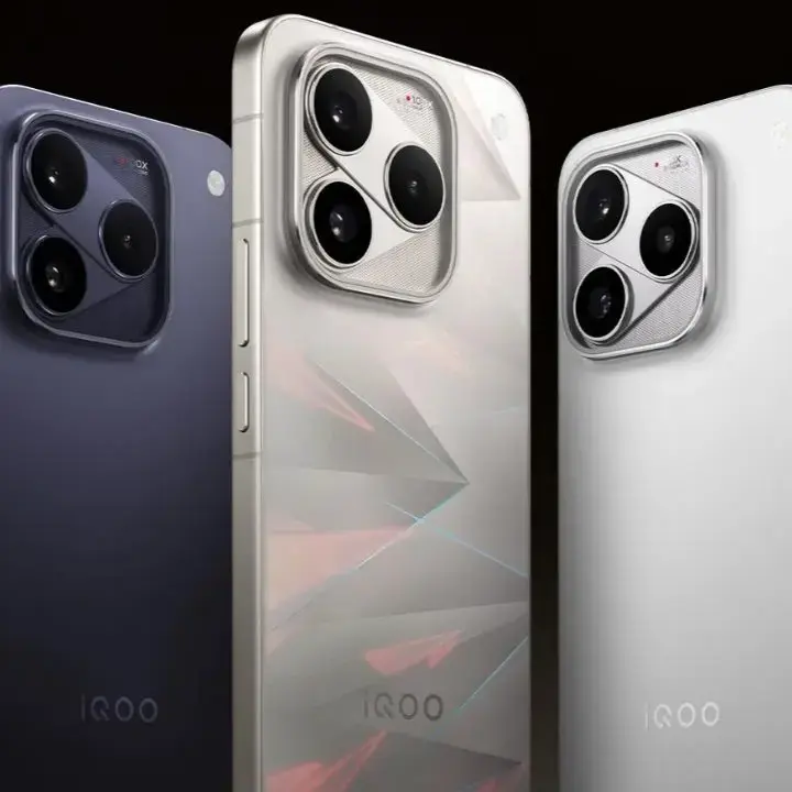 iQOO 16 Resmi Meluncur di China, Bawa Layar 165Hz dan Baterai 8.400mAh